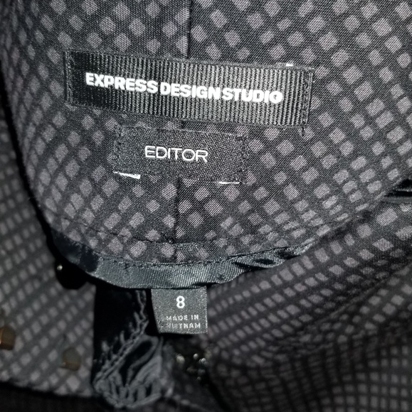 Express Design Studio Checked Capri Pants - Picture 3 of 3